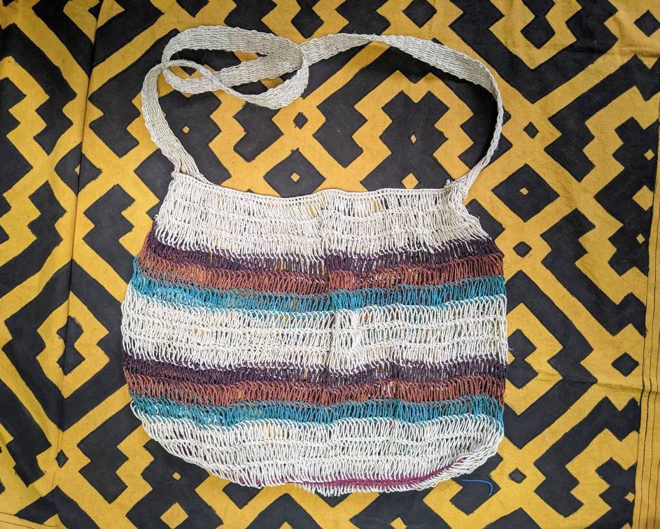 HEMP HANDBAG flea market shopping bag ecofriendly handmade with CHAMBIRA palm tree fibers bohemian hippie style