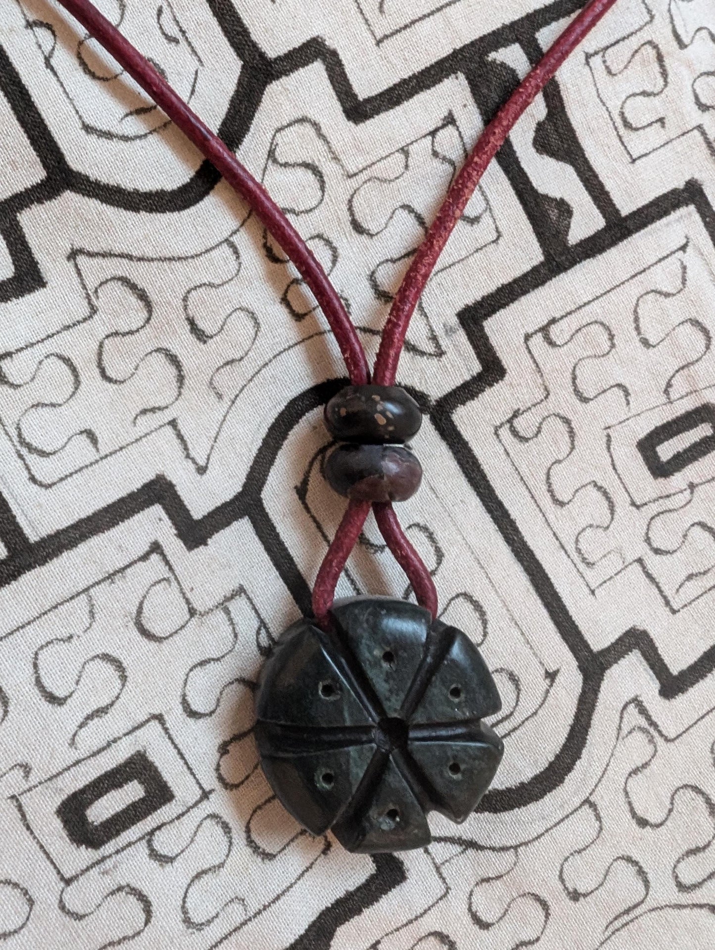 PEYOTE WACHUMA necklace made of Jade and leather
