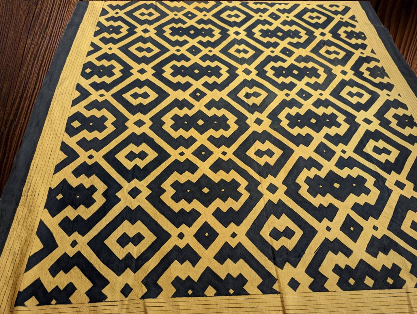 LARGE SHIPIBO WALL Art Handpainted tapestry ceremonial altar table yellow cloth Xao Kene